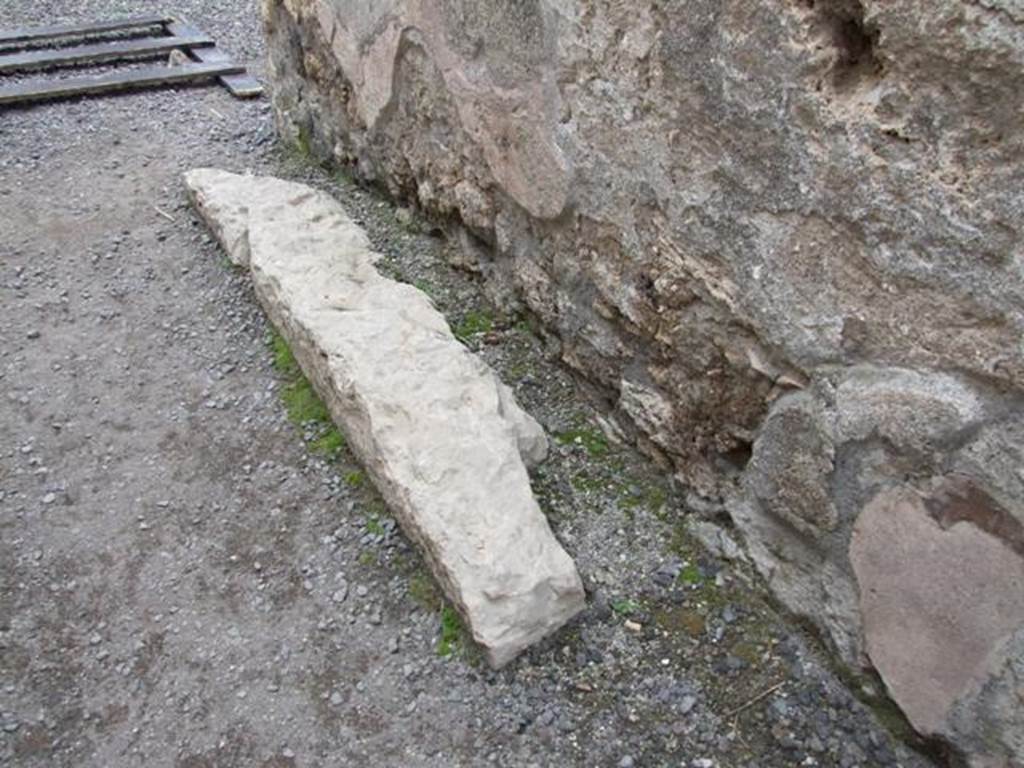 VIII.3.27 Pompeii.  December 2007.  Floor of fauces with marble door base.