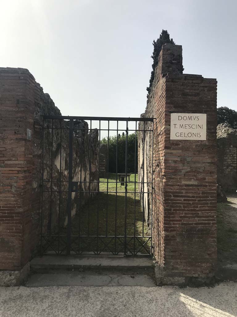 VIII.4.9 Pompeii. April 2019. Looking south towards entrance doorway. Photo courtesy of Rick Bauer.