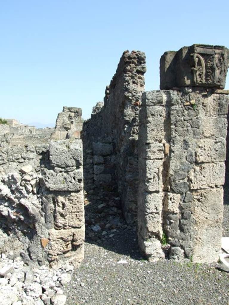 VIII.4.15 Pompeii. March 2009. Doorway to room 14, looking east from east portico.