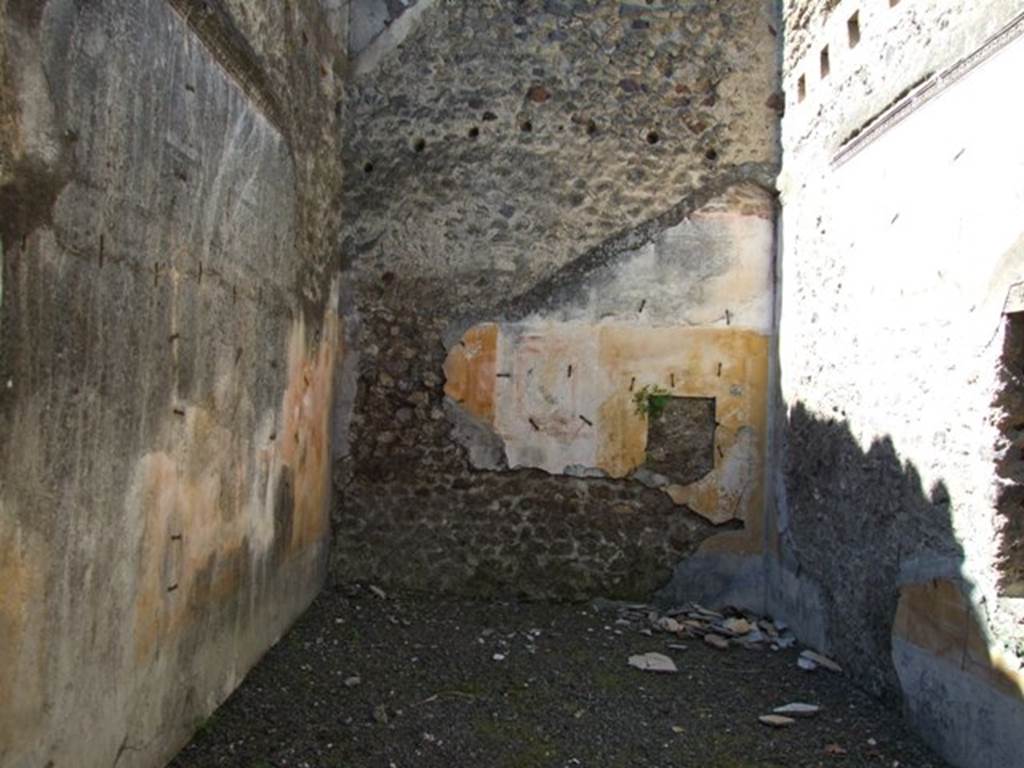 VIII.5.39 Pompeii. March 2009.  Room 5. Triclinium, Looking west.