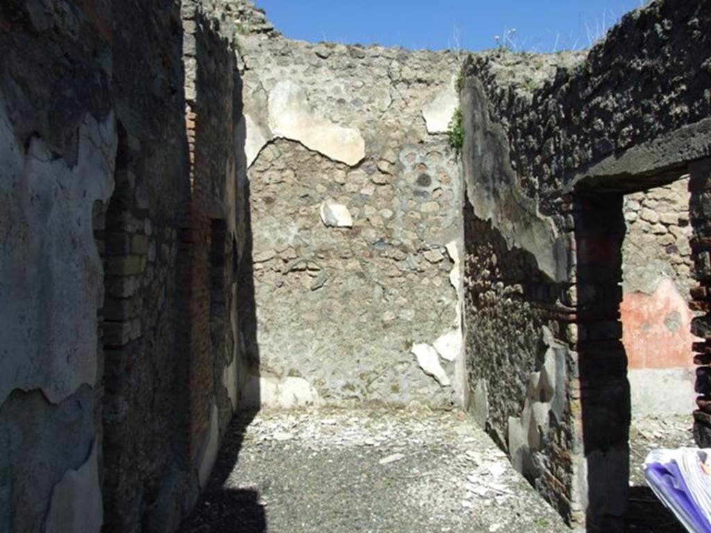 VIII.5.39 Pompeii. March 2009. Room 7, Anteroom. Looking North.