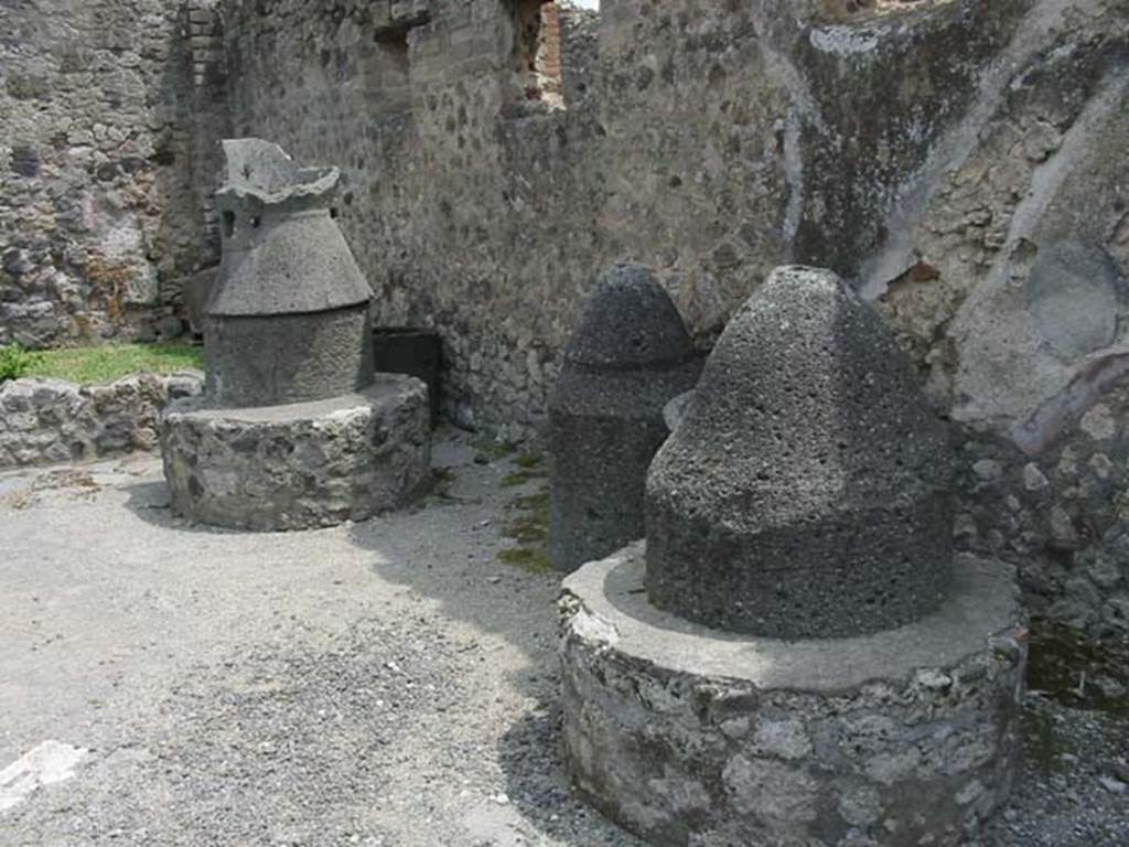 IX.1.3 Pompeii. May 2003. Looking along the south wall towards the south-east corner. Photo courtesy of Nicolas Monteix.