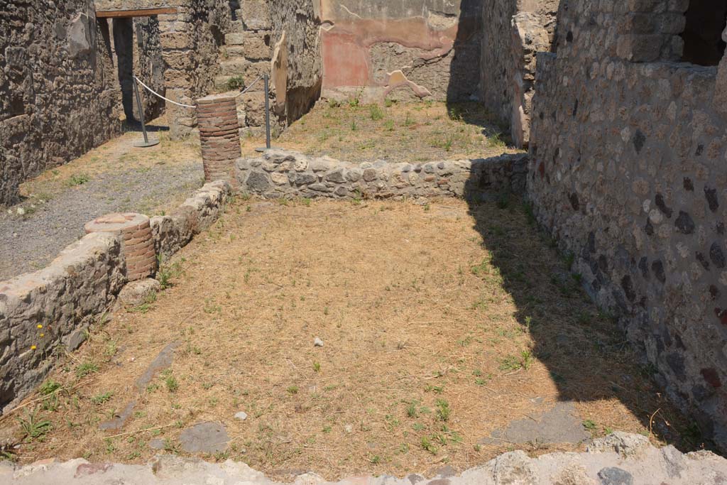 IX.1.12 Pompeii. July 2017. Looking north across peristyle garden.
Foto Annette Haug, ERC Grant 681269 DÉCOR.

