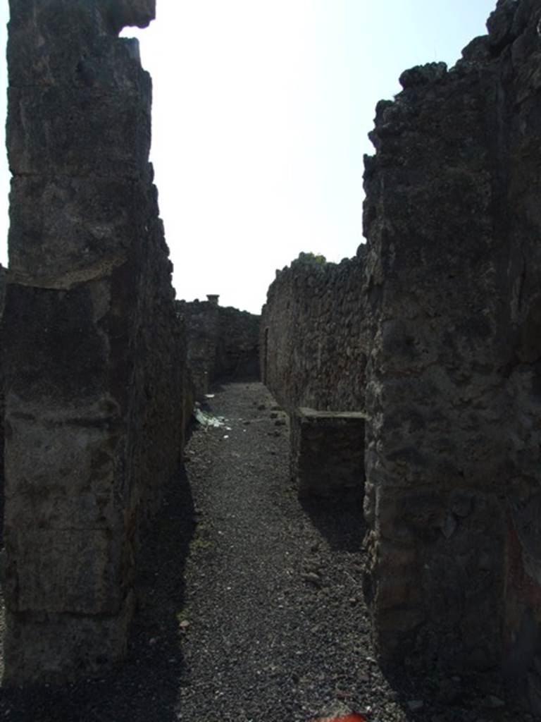 IX.2.17 Pompeii.  March 2009.  Room 6, Corridor leading to Garden area, at rear.