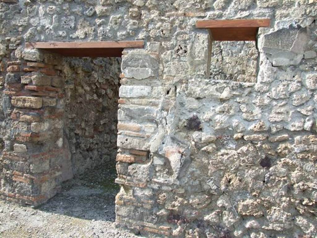 IX.2.17 Pompeii.  March 2009.  Doorway and window to Room 10.