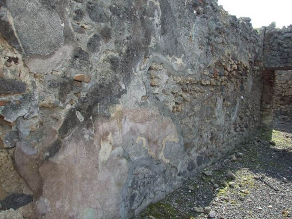 IX.2.18 Pompeii. March 2009.  Room 11. Garden area.  Looking west along the South wall of the Portico.