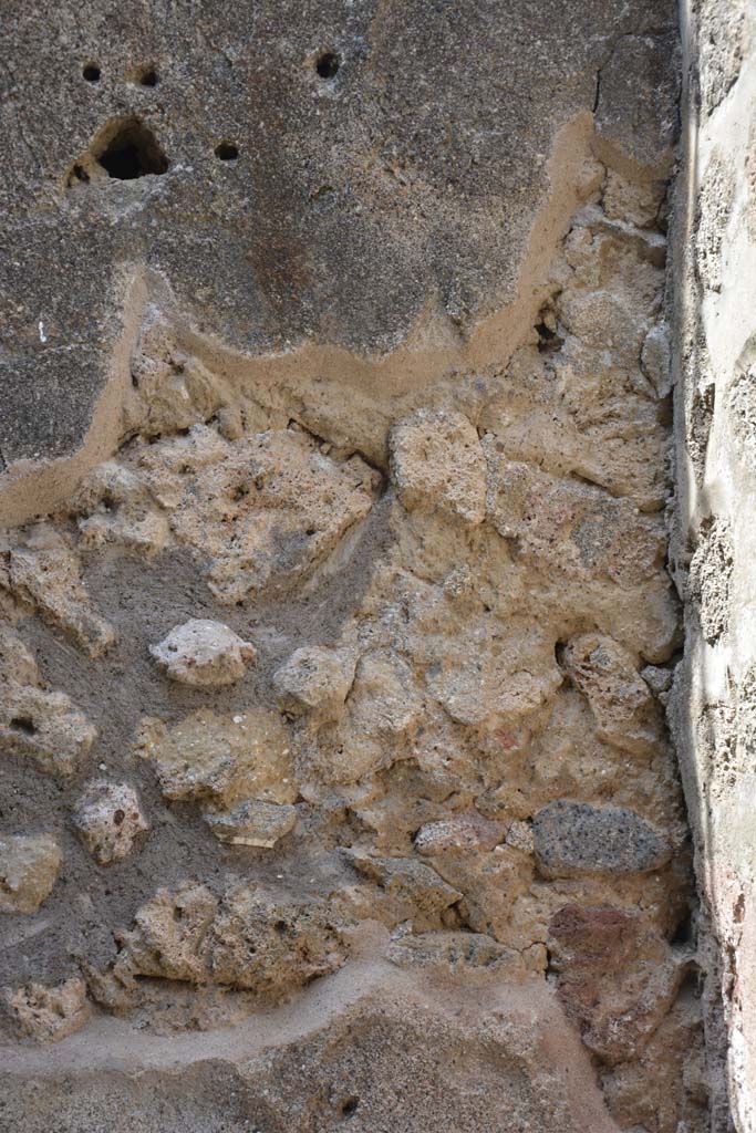 IX.5.2 Pompeii. May 2017. Room r, upper north wall in north-east corner.
Foto Christian Beck, ERC Grant 681269 DCOR.
