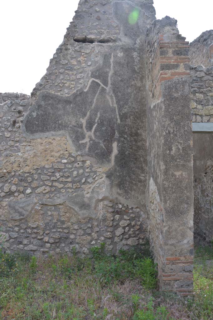 IX.5.2 Pompeii. May 2017. Room v, looking towards west wall at north end.
Foto Christian Beck, ERC Grant 681269 DCOR.
