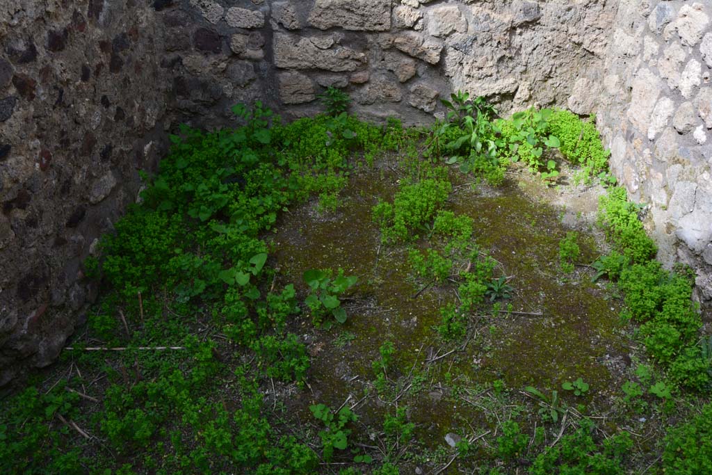 IX.5.2 Pompeii. March 2017. Room x, looking north across flooring.
Foto Christian Beck, ERC Grant 681269 DCOR.
