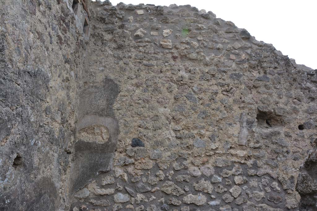 IX.5.2 Pompeii. May 2017. Room y, upper west wall above south-west corner.
Foto Christian Beck, ERC Grant 681269 DCOR.
