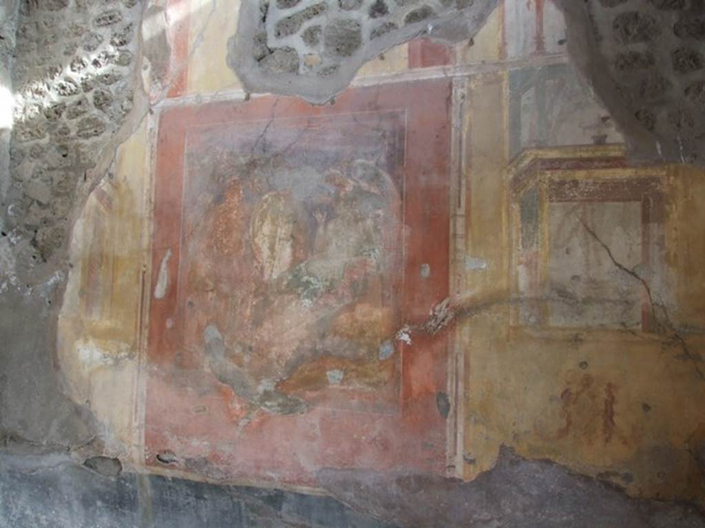 IX.5.2.  December 2007.  Room 20.  Room to north east side of peristyle.  Wall painting of Hephaestus bringing the arms of Achilles to Thetis?