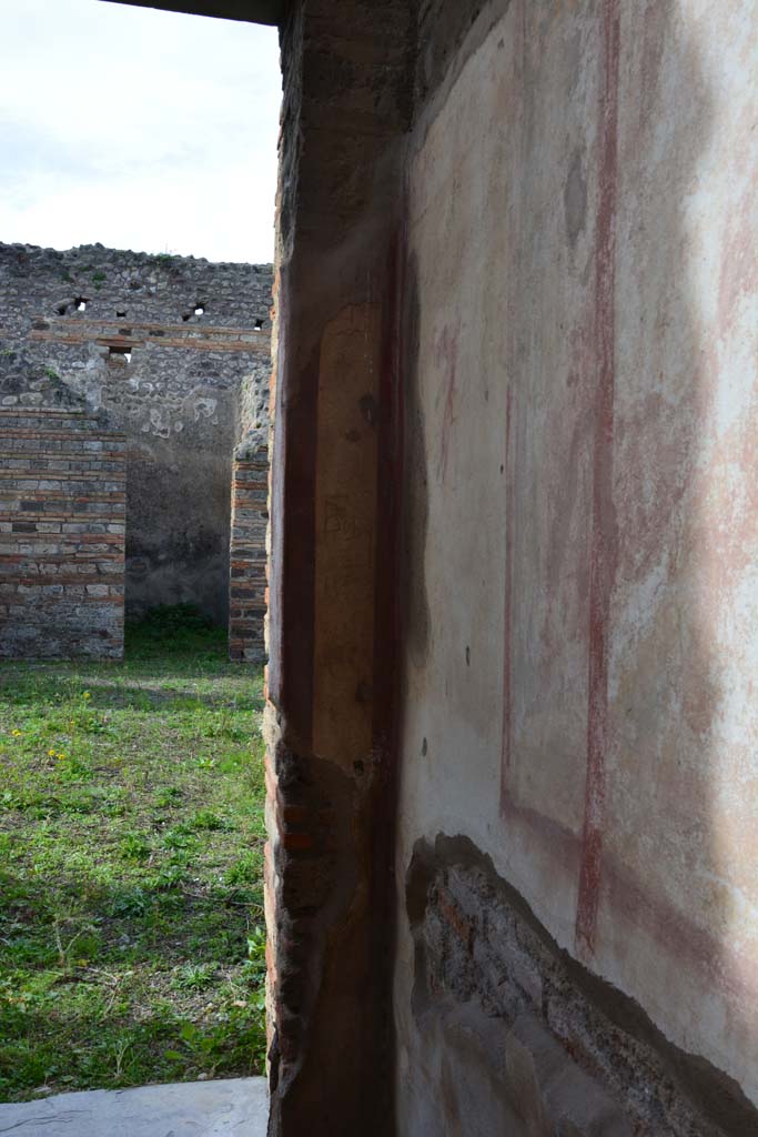 IX.5.2 Pompeii. March 2017.
Room ‘c’, looking west towards doorway and north-west corner.
Foto Christian Beck, ERC Grant 681269 DÉCOR.
