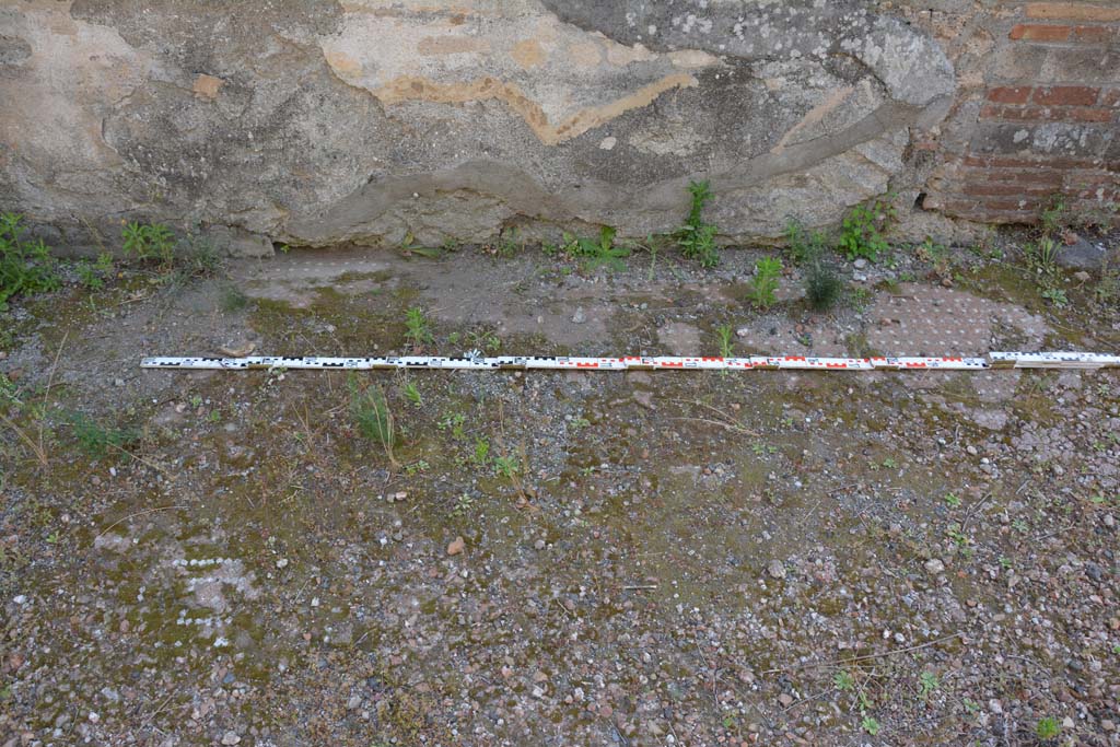 IX.5.2 Pompeii. May 2017. Room k, looking across flooring towards west side of tablinum.
Foto Christian Beck, ERC Grant 681269 DCOR.
