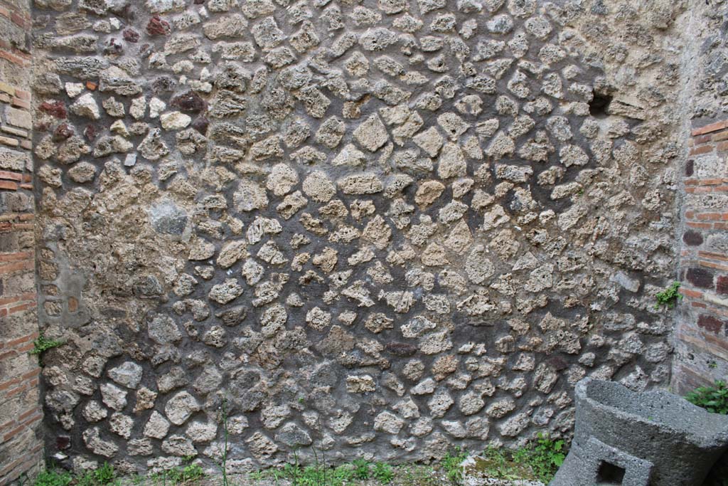 IX.5.4 Pompeii. March 2019. Room c, looking towards east wall.
Foto Christian Beck, ERC Grant 681269 DCOR.
