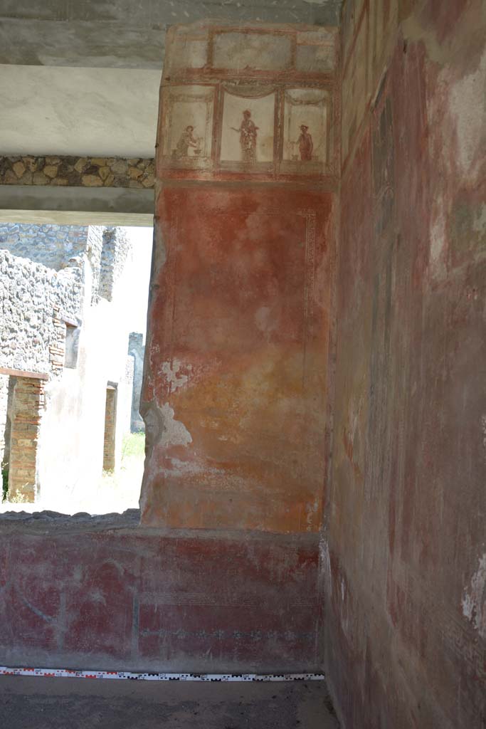 IX.5.6 Pompeii. May 2017. Room i, looking towards south wall in south-west corner.          
Foto Christian Beck, ERC Grant 681269 DCOR.
