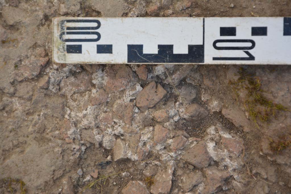 IX.5.6 Pompeii. May 2017. Room r, detail of flooring.
Foto Christian Beck, ERC Grant 681269 DCOR.

