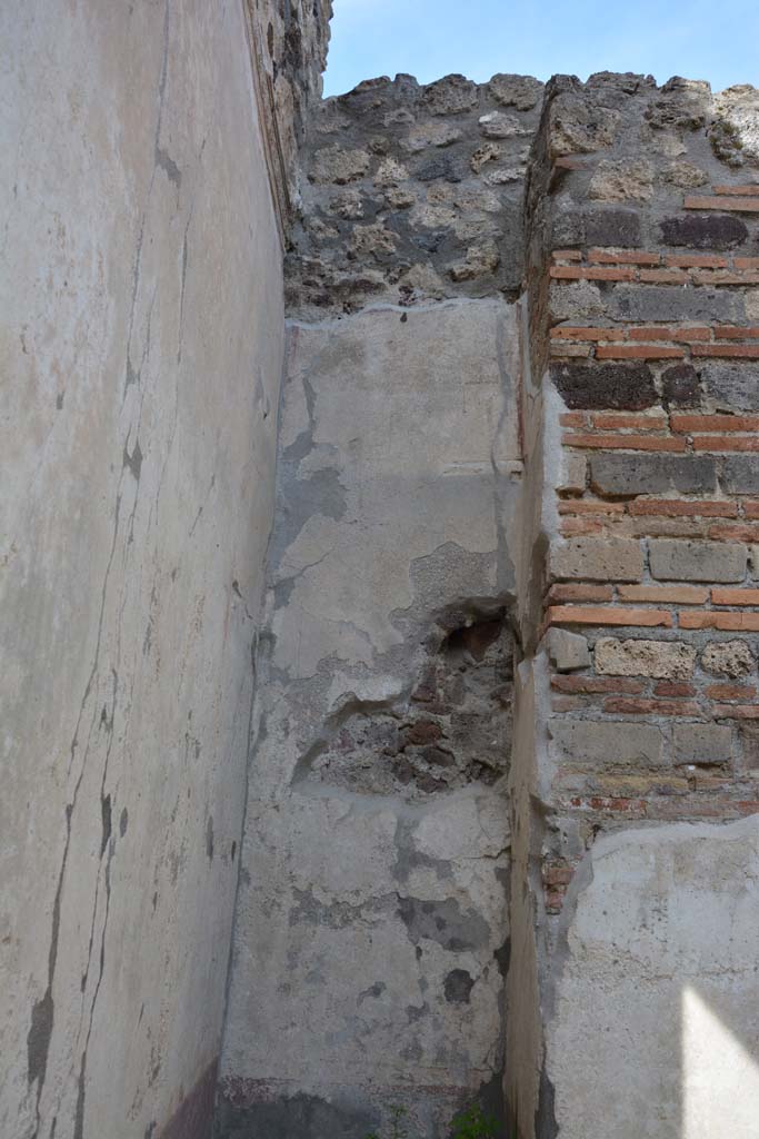 IX.5.9 Pompeii. May 2017. Room o, upper east wall of recess in north-east corner.
Foto Christian Beck, ERC Grant 681269 DCOR.
