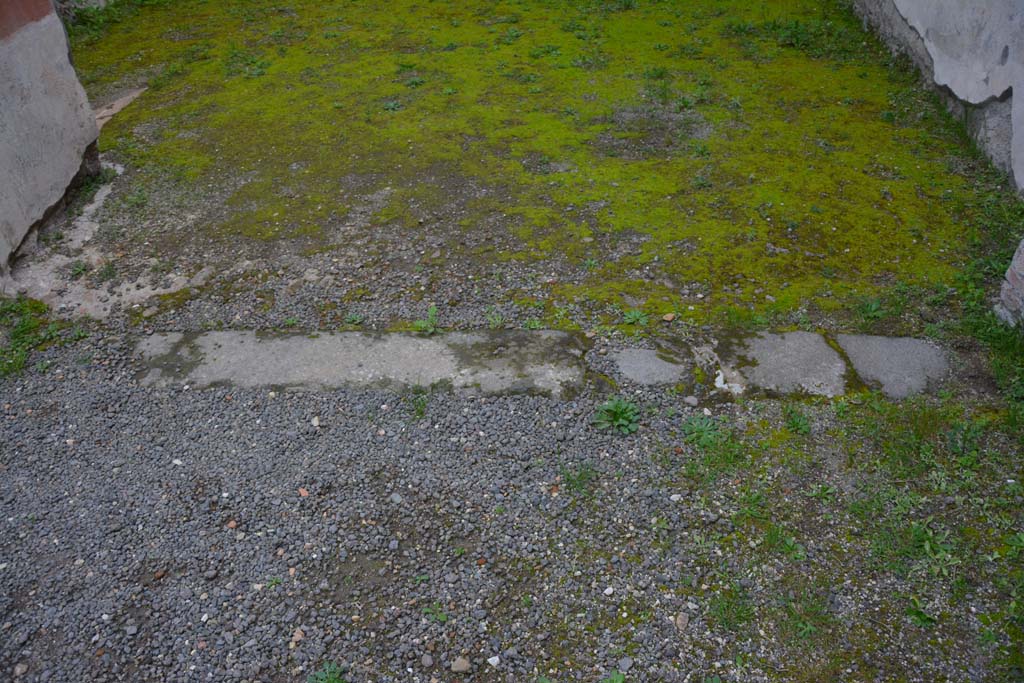 IX.5.9 Pompeii. March 2017. Room p, looking south across doorway threshold from south portico.
Foto Christian Beck, ERC Grant 681269 DCOR.

