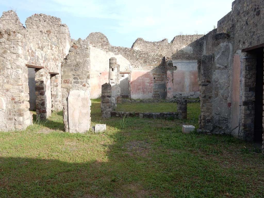 IX.5.9 Pompeii. June 2019. Looking south across atrium to peristyle. Photo courtesy of Buzz Ferebee.