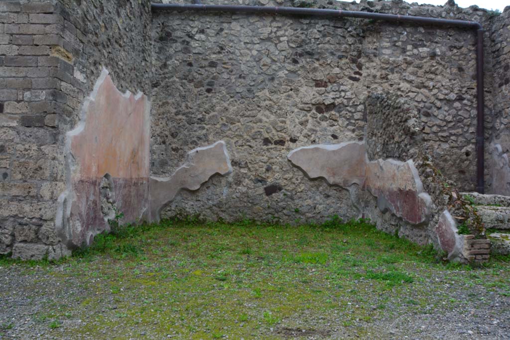 IX.5.9 Pompeii. March 2017. Room “d”, looking towards west ala.
Foto Christian Beck, ERC Grant 681269 DÉCOR.
