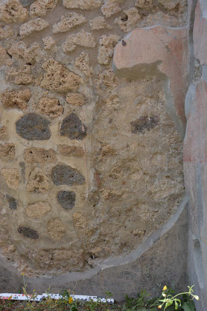 IX.5.9 Pompeii. May 2017. Room g, north wall in north-east corner.
Foto Christian Beck, ERC Grant 681269 DCOR.

