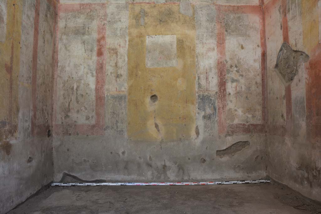 IX.5.11 Pompeii. May 2017. Room f, looking towards west wall.
Foto Christian Beck, ERC Grant 681269 DCOR.

