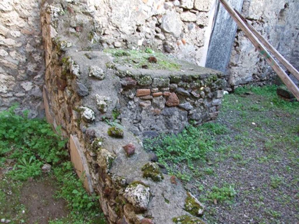 IX.5.11 Pompeii. December 2007. Room s with remaining south wall, on left, room r, hearth in kitchen area, on right. Looking east.