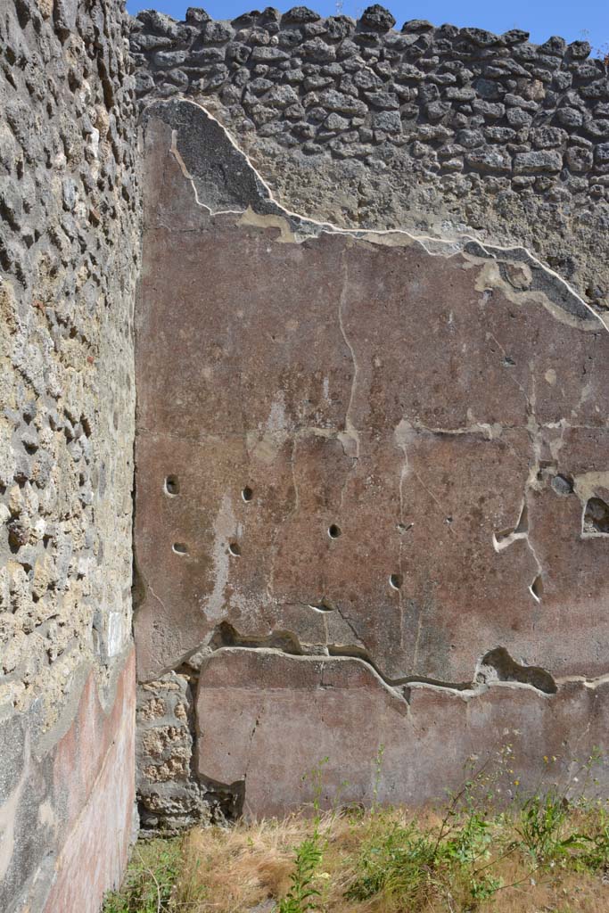 IX.5.11 Pompeii. May 2017. Peristyle n, detail from south wall in south-east corner.
Foto Christian Beck, ERC Grant 681269 DCOR.
