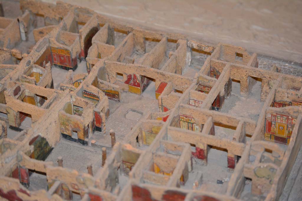 IX.5.4/5/6/7/8/9/10/11 Pompeii. July 2017. Looking north across insula towards north-east corner.
From cork model in Naples Archaeological Museum.
Foto Annette Haug, ERC Grant 681269 DÉCOR

