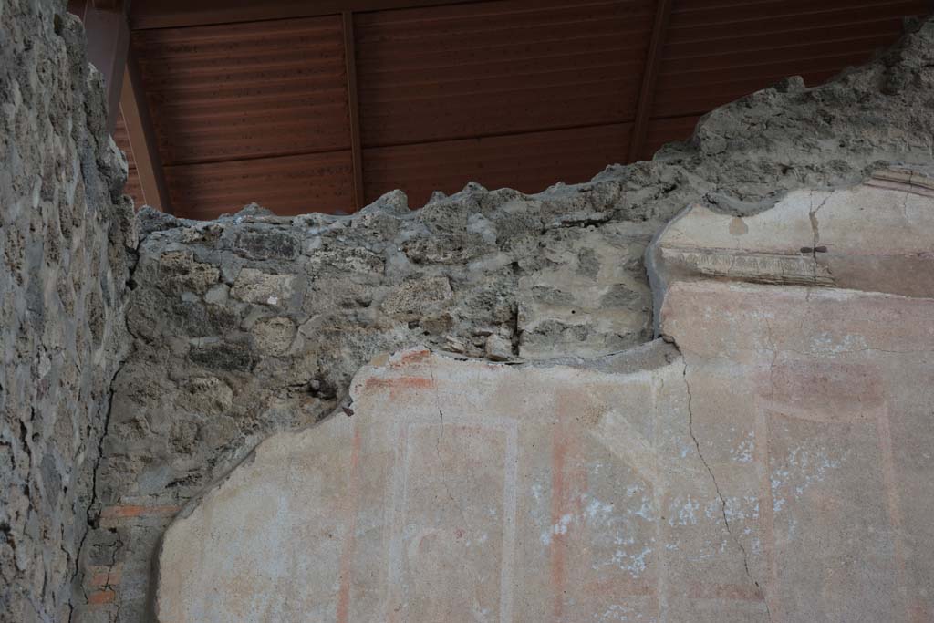 IX.5.11 Pompeii. May 2017. Room i, upper north wall at west end.
Foto Christian Beck, ERC Grant 681269 DCOR.

