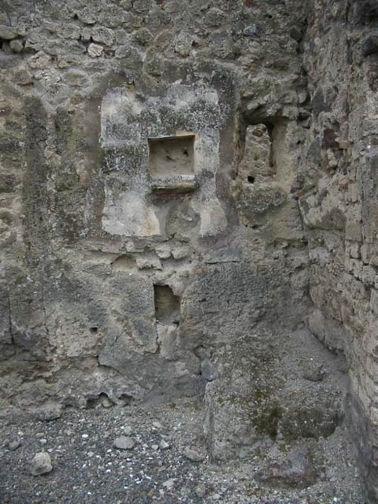 IX.7.21 Pompeii. May 2003. Hearth in north-west corner of atrium. Photo courtesy of Nicolas Monteix.