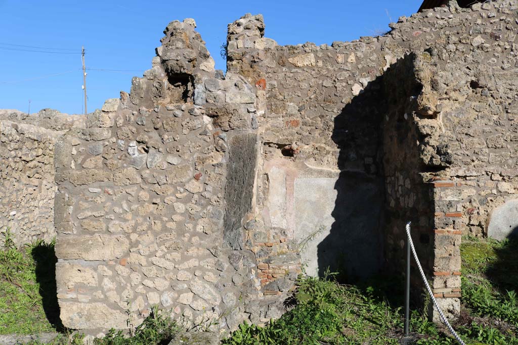 IX.7.21 Pompeii. December 2018. Looking east opposite corridor, into small room or cupboard area. Photo courtesy of Aude Durand.