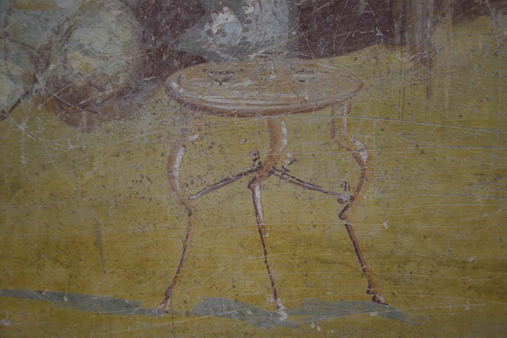 IX.12.6 Pompeii. February 2017. 
Room “m”, detail of table in banqueting scene on east wall of triclinium. Photo courtesy of Johannes Eber.
