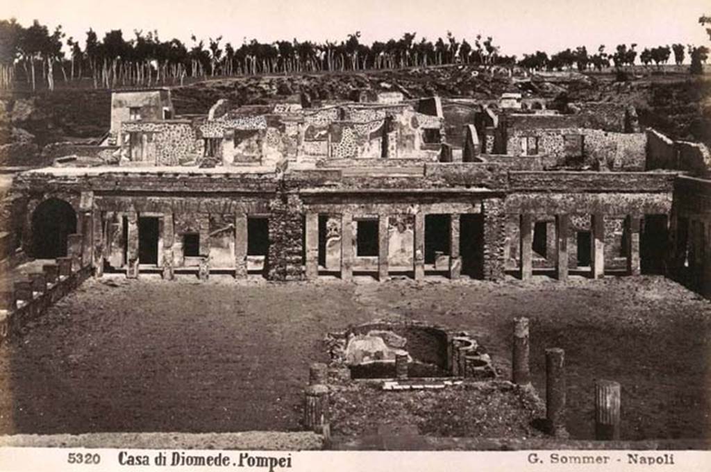HGW24 Pompeii. Photograph by Sommer, c.1870’s. Looking east across garden to villa. 
Photo courtesy of Rick Bauer.

