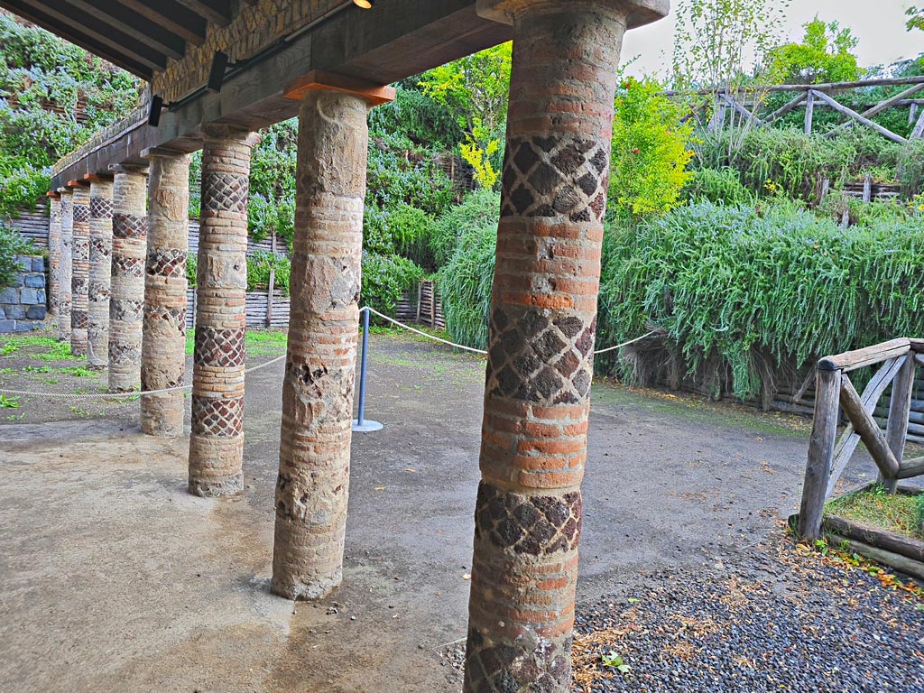 Villa of Mysteries, Pompeii. November 2023. Looking east along colonnade. Photo courtesy of Giuseppe Ciaramella.