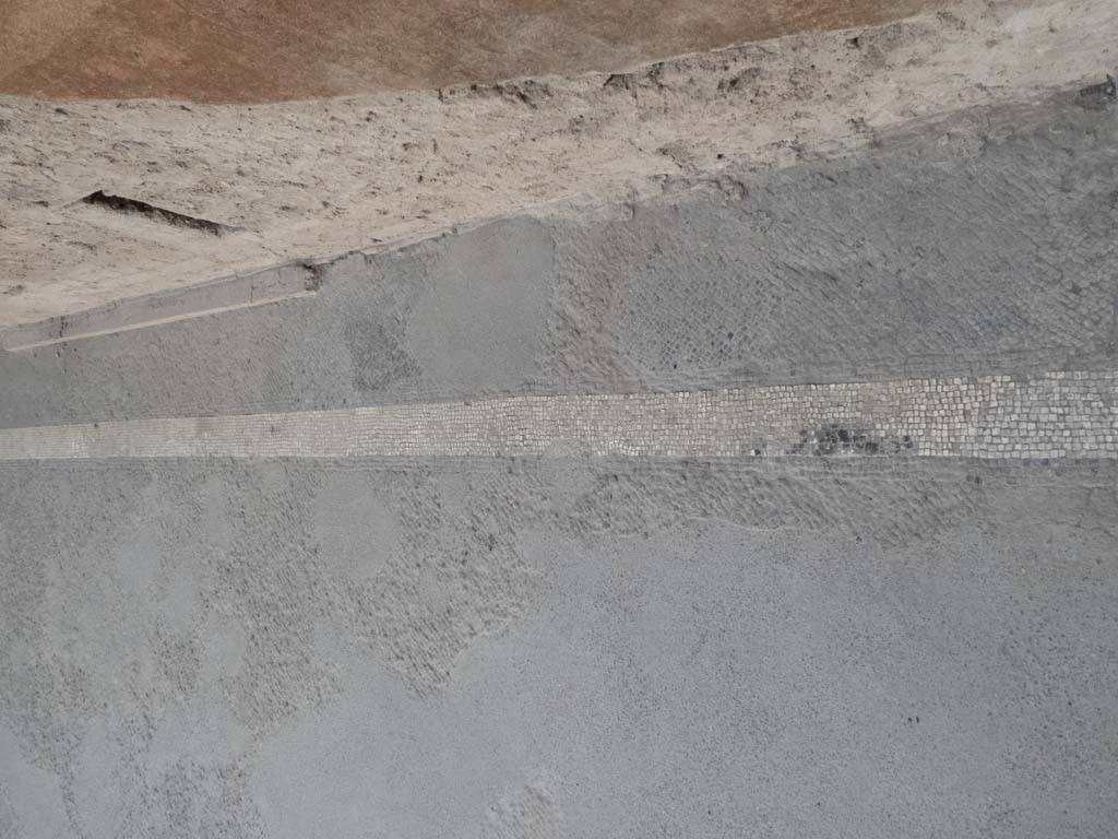 Villa of Mysteries, Pompeii. September 2017. Room 64, looking east along south wall of atrium.
Foto Annette Haug, ERC Grant 681269 DÉCOR.

