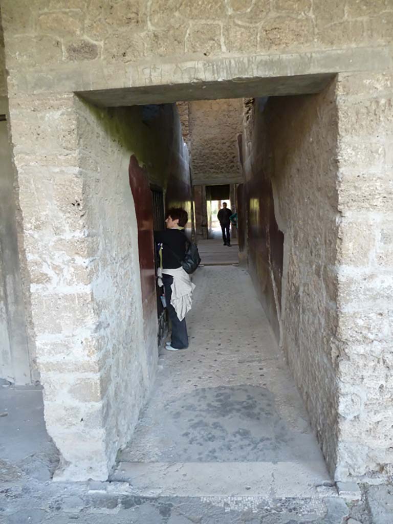 Villa of Mysteries, Pompeii. May 2010. Floor of corridor F2, looking north from atrium.