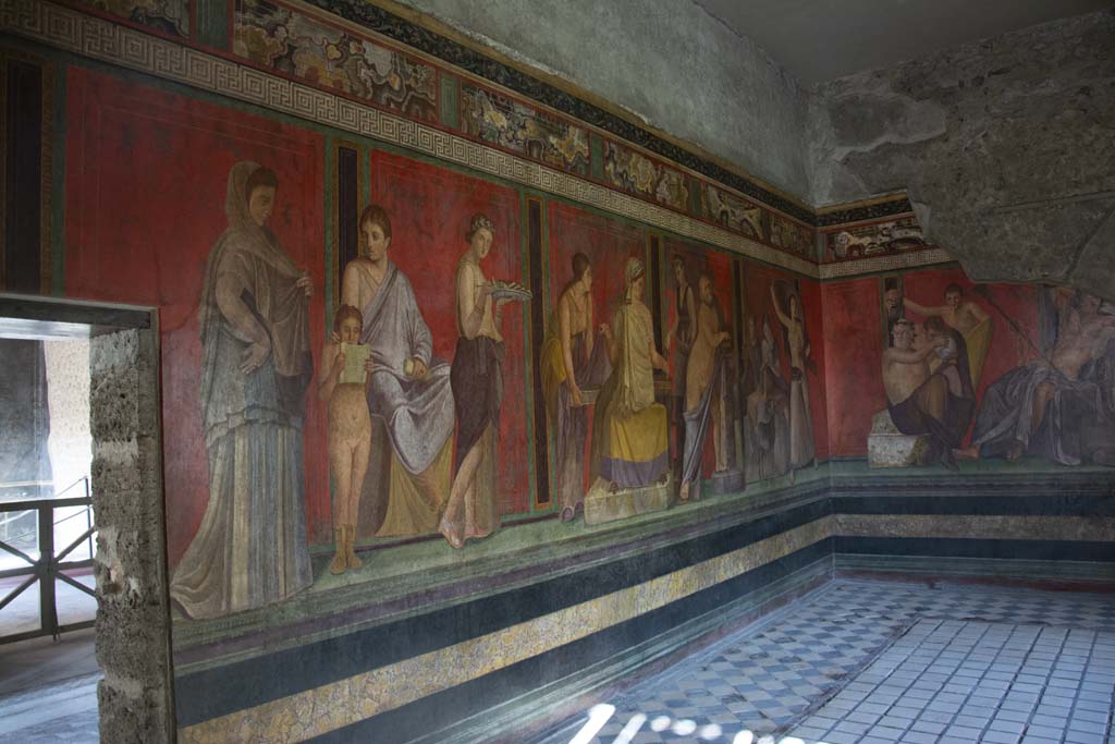 Villa of Mysteries, Pompeii. November 2017. Room 5, looking east along north wall towards north-east corner.
Foto Annette Haug, ERC Grant 681269 DÉCOR.

