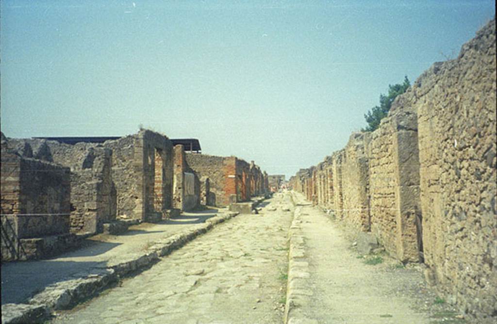 Via di Nola between IX.8. and V.3 July 2011. Looking west from near IX.8.6 and V.3.8 
Photo courtesy of Rick Bauer.
