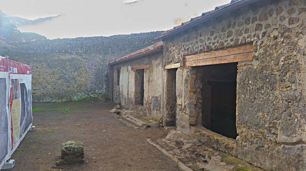 II.9.4 Pompeii. 2017/2018/2019. Looking south along west wall of garden area 9. Photo courtesy of Giuseppe Ciaramella.