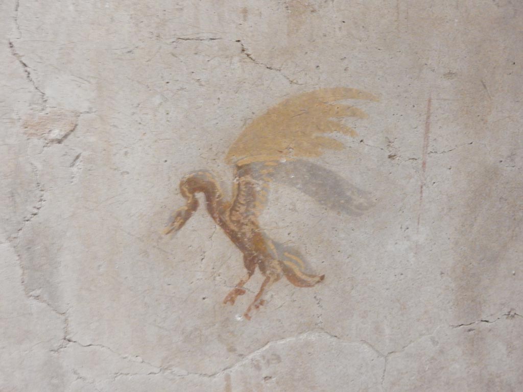 II.9.4 Pompeii. May 2018. Room 4, detail of swan from centre of panel on south wall at west end. Photo courtesy of Buzz Ferebee. 