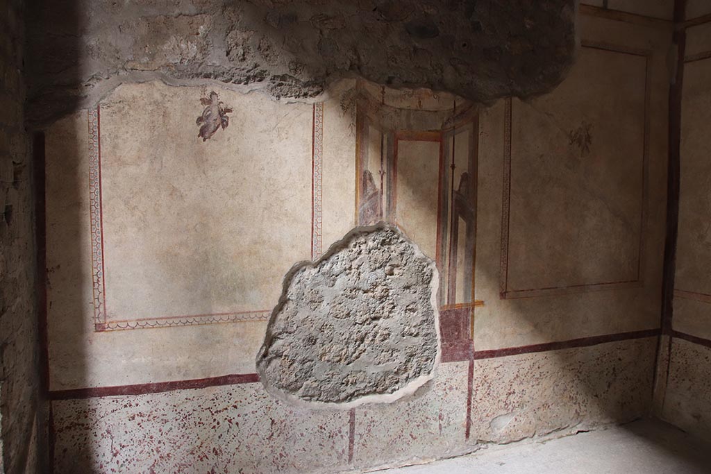 VI.15.1 Pompeii. October 2024. Looking towards north wall and north-east corner in cubiculum “u”. Photo courtesy of Klaus Heese.