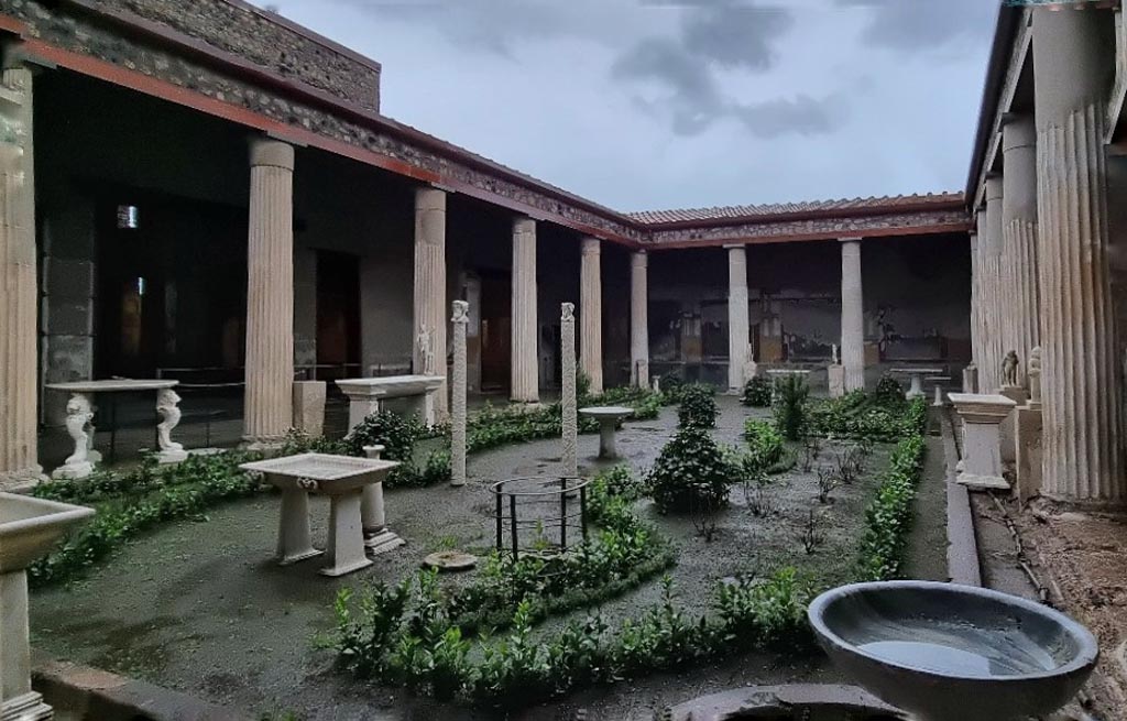 VI.15.1 Pompeii. January 2023. Looking south-east across peristyle from north-west corner. Photo courtesy of Miriam Colomer.