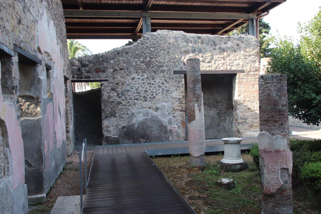 HGW24 Pompeii. Villa of Diomedes. October 2023. Looking west towards south-west corner of peristyle. Photo courtesy of Klaus Heese.