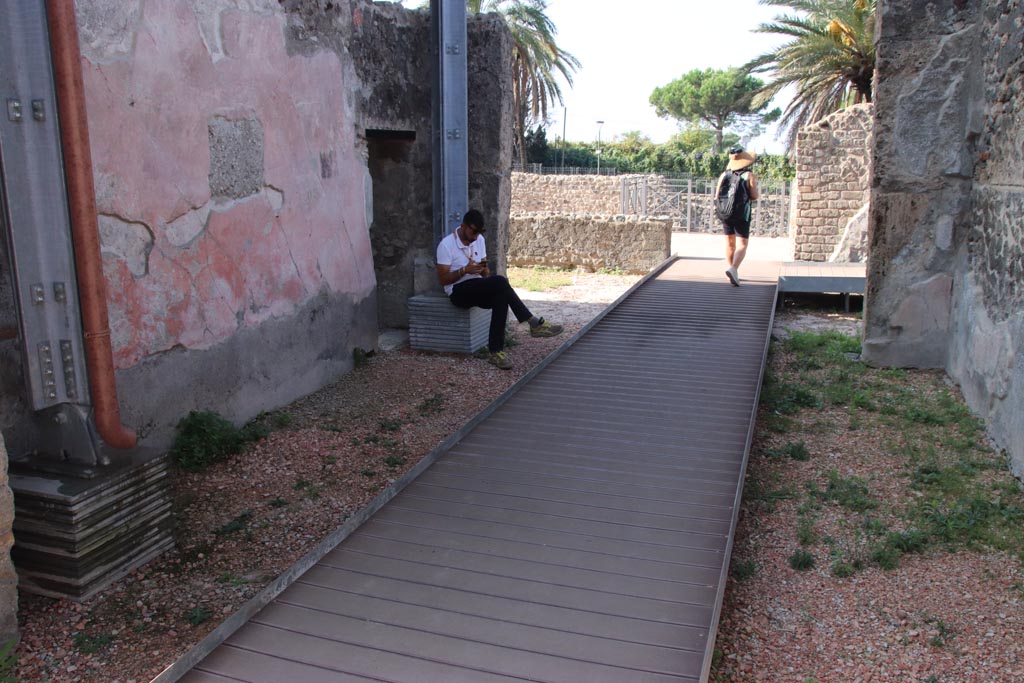 HGW24 Pompeii. Villa of Diomedes. October 2023. Looking west through tablinum. Photo courtesy of Klaus Heese.