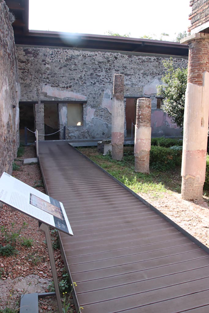 HGW24 Pompeii. Villa of Diomedes. October 2023. 
Looking south along east portico of peristyle. Photo courtesy of Klaus Heese.
