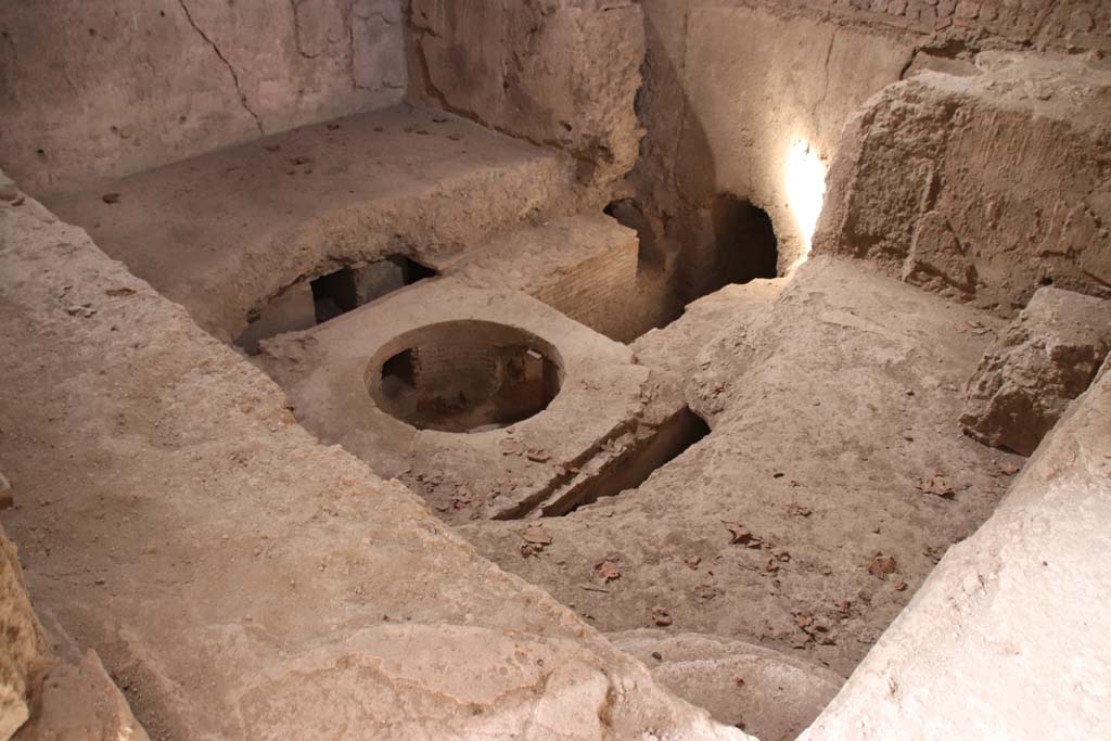 Villa San Marco, Stabiae, September 2021. Room 29, bath in caldarium. Photo courtesy of Klaus Heese.

