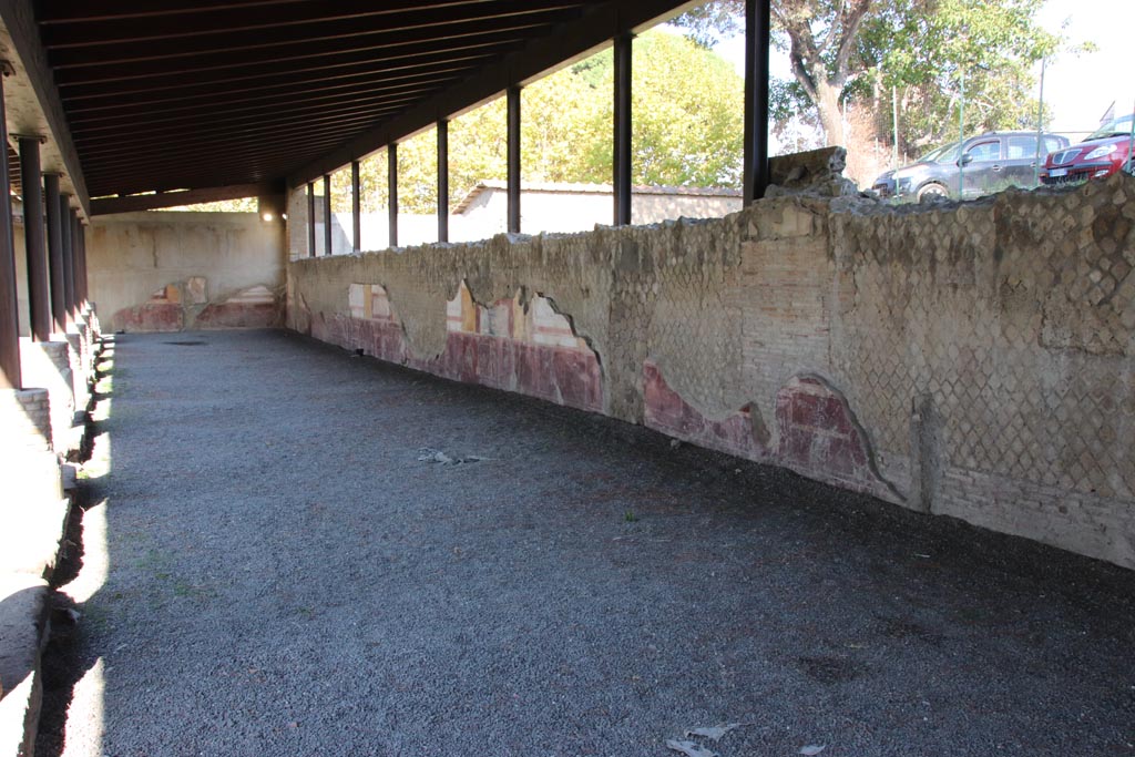 Villa San Marco, Stabiae. October 2022. Portico 1, looking east along south side. Photo courtesy of Klaus Heese.