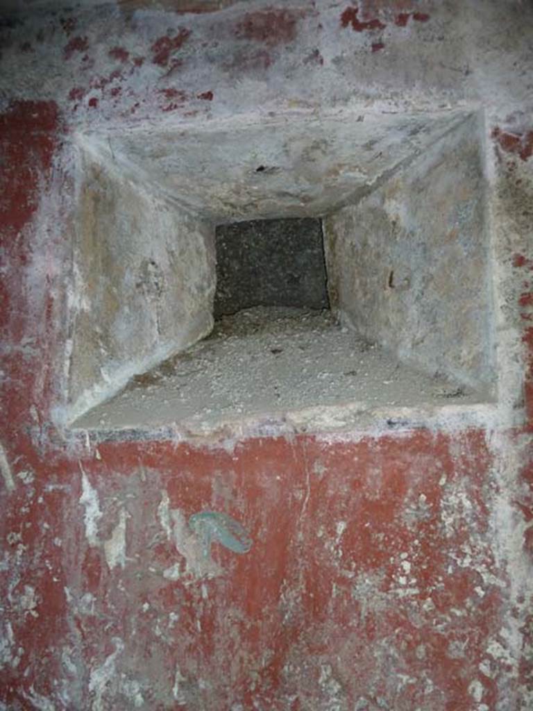 Villa San Marco, Stabiae, September 2015. Area 63, window in west wall.