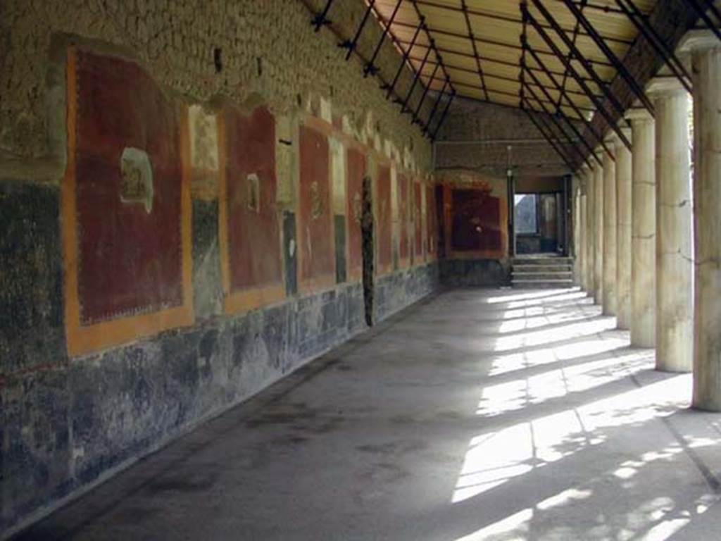 Castellammare di Stabia, Villa San Marco, December 2007. Room 20, looking towards south end of east wall.